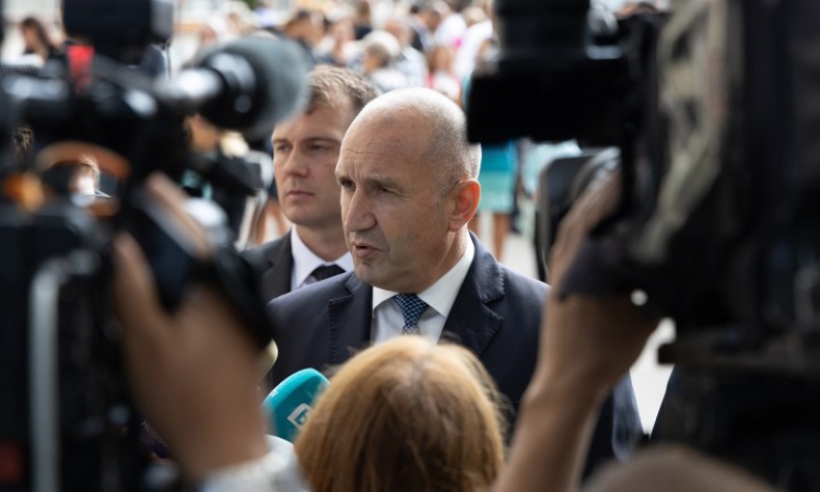 Президентът Румен Радев с обръщение към нацията